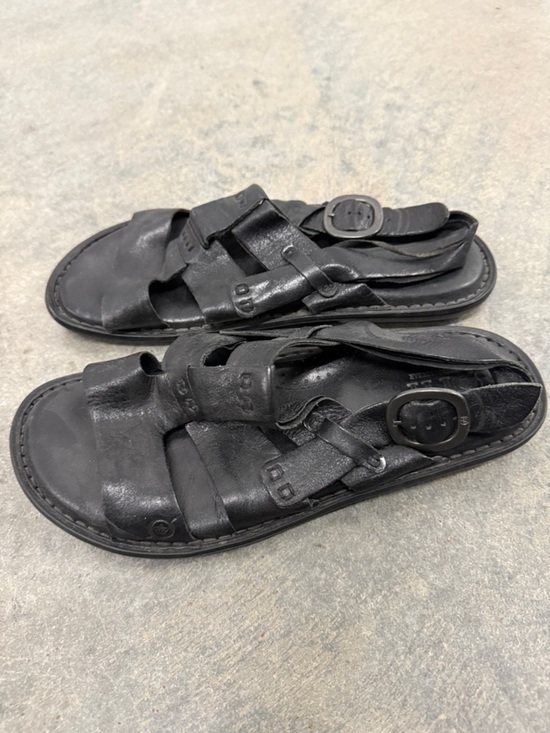 Born Black Leather Men\'s Strappy Buckle Sandals
